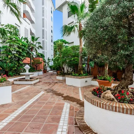 By Riva - Fantastic 1bed In Medina Garden Of Puerto Banus *